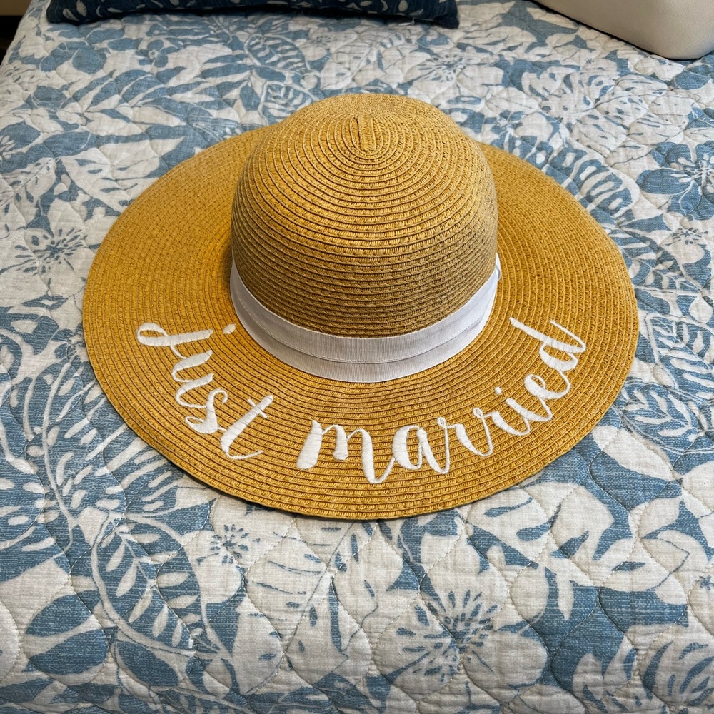 Just Married sun hat
